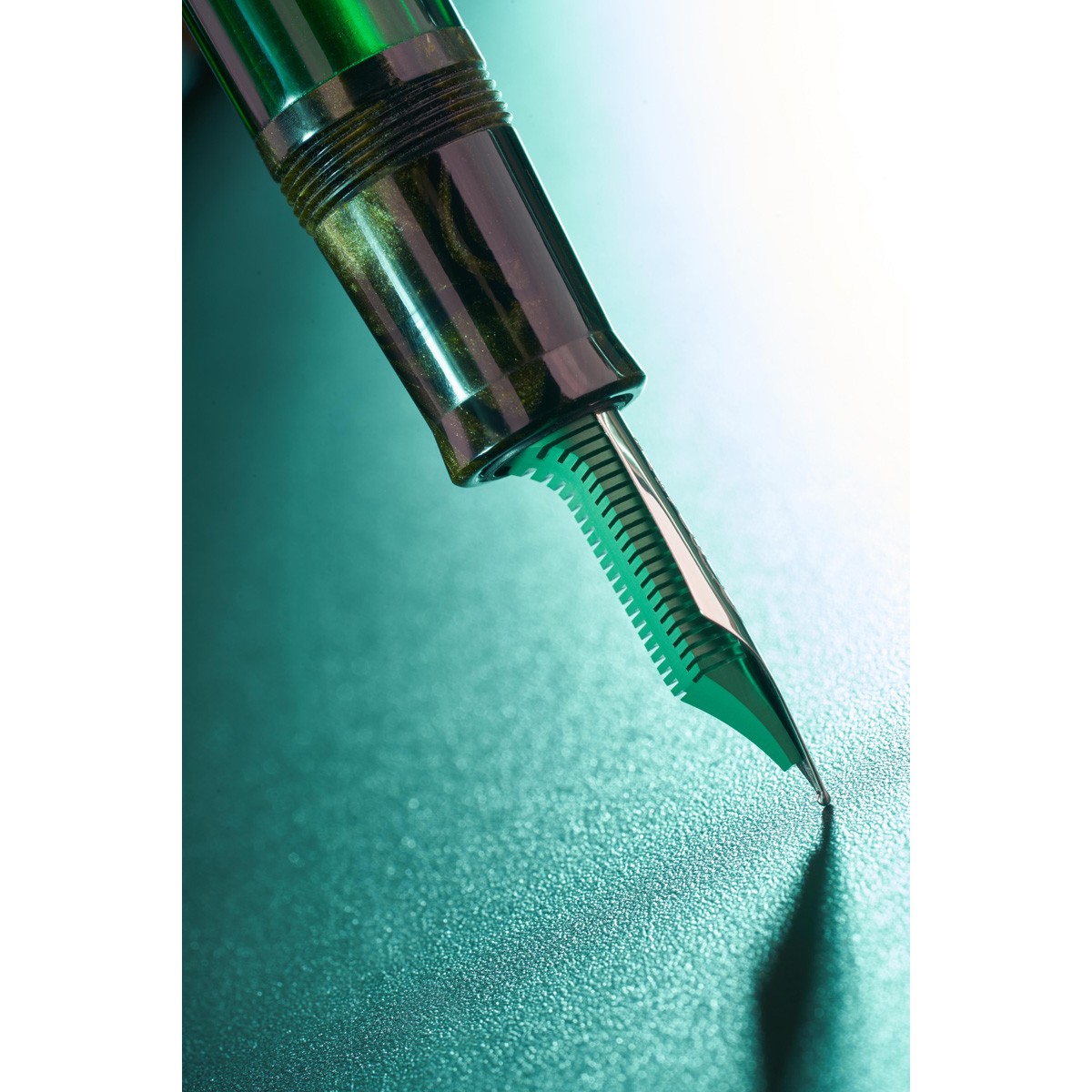 Delta - Royal Green - Fountain Pen - Limited Edition